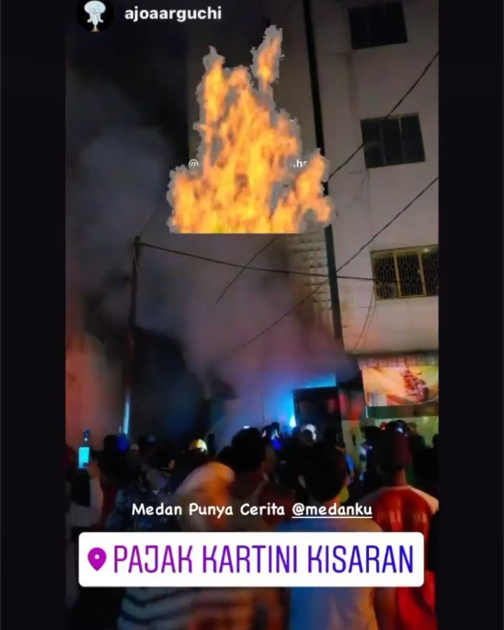 Kebakaran pajak kartini kisaran

Medan Punya Cerita dikirim oleh kawanmedanku Silakan tag mention @medanku distory lengkap dengan penjelasan dan lokasi kejadian untuk dishare