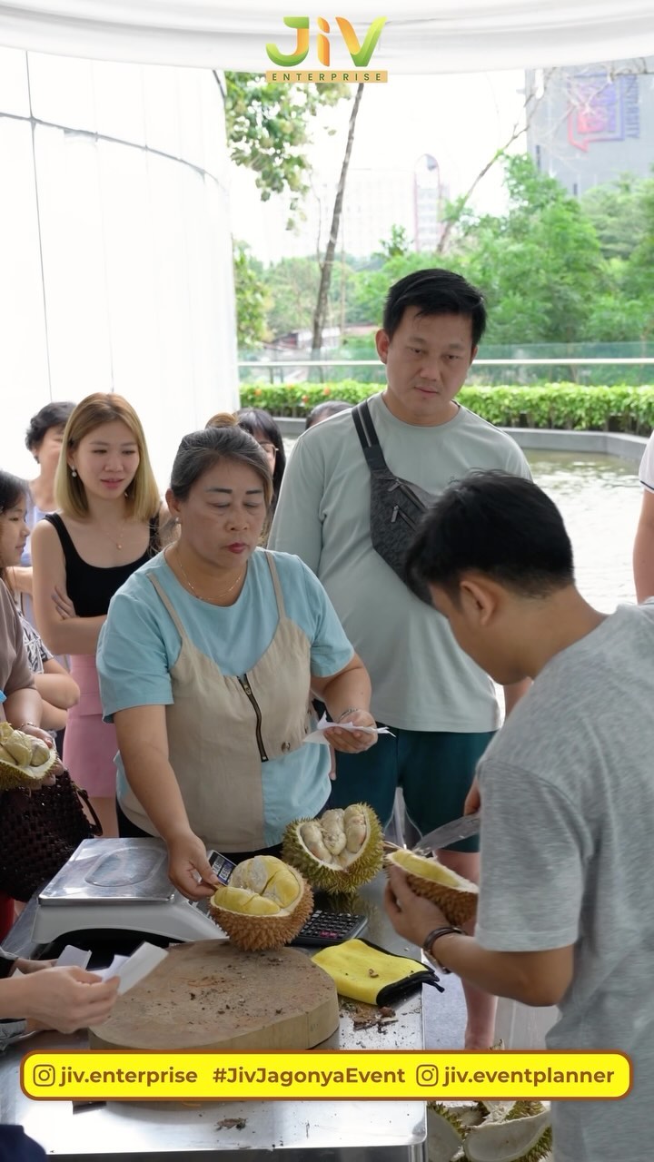 Hai durian lovers, ngapain sih stalking stalking ig kita? Kepo ya????

Gimana gak kepo, kalau ternyata ada FESTIVAL DURIAN sebesar ini di Kota Medan

Dimana lagi sih bisa makan durian sepuasnya hanya dengan 50K?🫠

Cuma disini dong pastinya!🏻
 Durian Festival
🗓️ 22- 26 November
 Delipark Mall - Rivapark

@jiv.wo
@jiv.eventplanner
@jiv.enterprise

•EVENT •CORPORATE •WEDDING •BAZAAR
 link in bio for more information